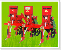 产品名称：2BYF-3型玉米施肥播种机
产品型号：2BYF-3型玉米施肥播种机
产品规格：2BYF-3型玉米施肥播种机